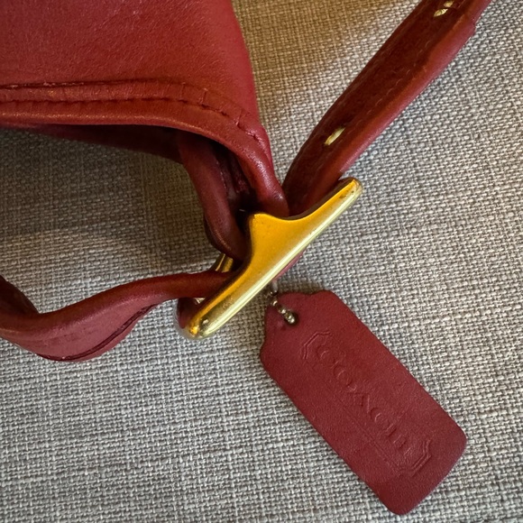 Vintage Coach Red Helen’s Legacy & Vintage Coach Wallet - Picture 9 of 16